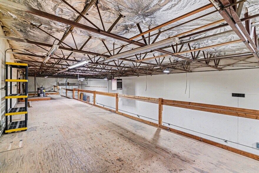 More Photos Of 16015 W 4th Ave, Golden Manufacturing For Sale