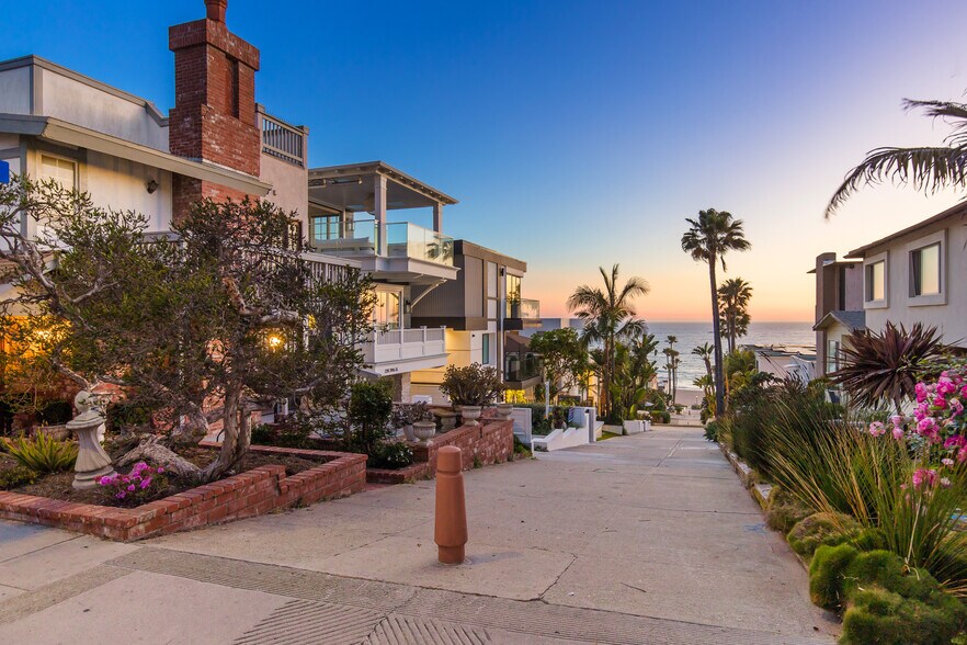 More Photos Of 232 29th St, Manhattan Beach Multifamily For Sale
