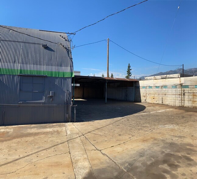 More Photos Of 117 E Railroad Ave, Monrovia Warehouse For Sale