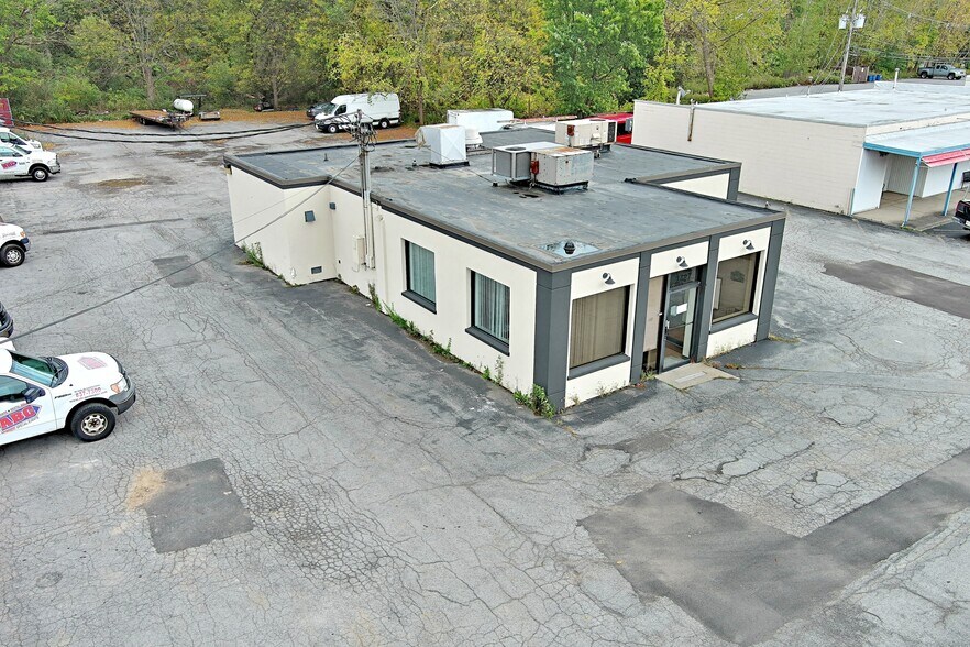 More Photos Of 2487 Niagara Falls Blvd, Tonawanda Restaurant For Lease