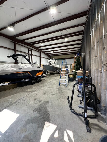 More Photos Of 3755 SW 74th Ave, Ocala Warehouse For Lease