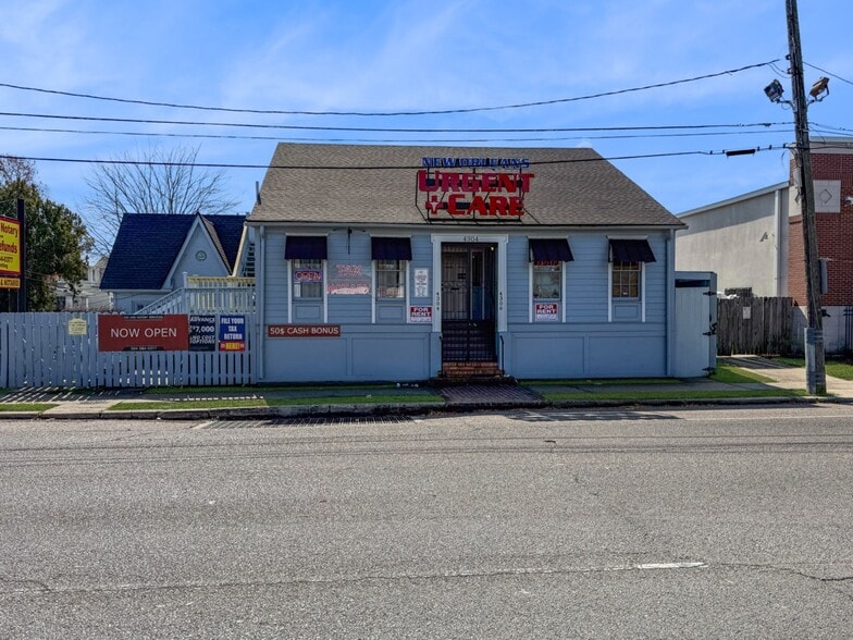 Primary Photo Of 4304-4306 S Claiborne Ave, New Orleans General Retail For Lease