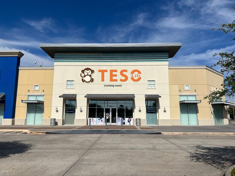 Primary Photo Of 17937-17945 I-45 S, Shenandoah Unknown For Lease