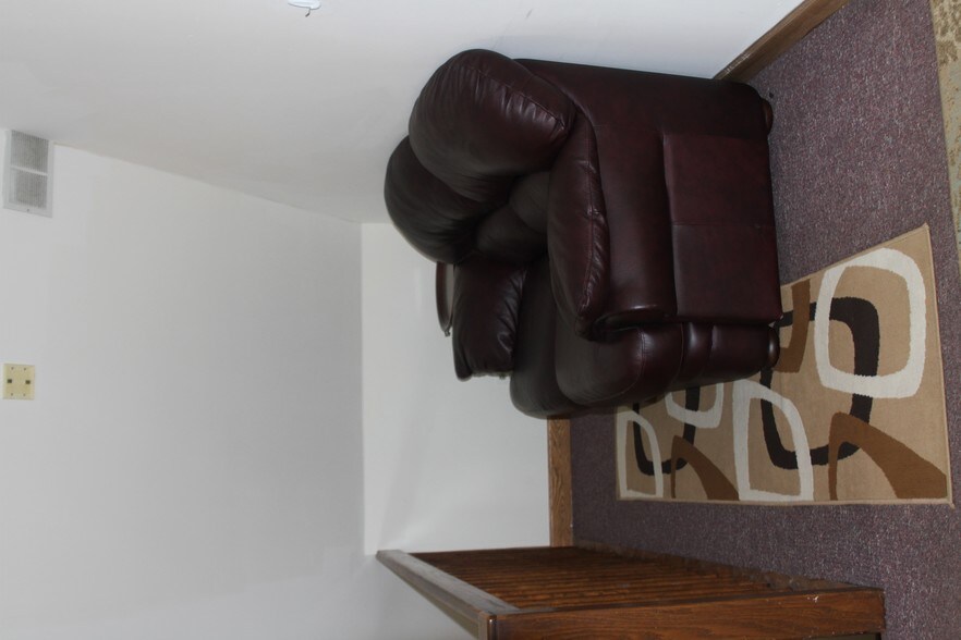 More Photos Of 201 E Dundee Rd, Palatine Office For Sale