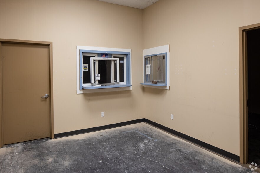 More Photos Of 160 Belmont Ave, Garfield Manufacturing For Sale