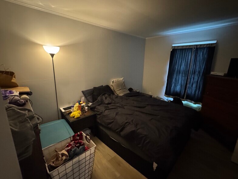 More Photos Of , Gallatin Multifamily For Sale