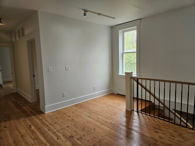 More Photos Of 130 E Bridge St, Hotchkiss Office For Lease