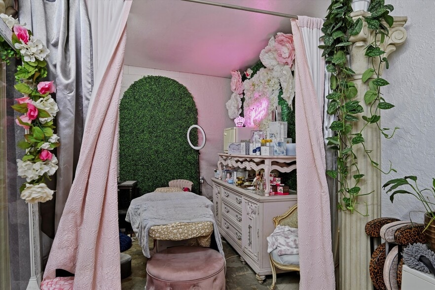 More Photos Of 3940 Main St, Kelseyville Storefront Retail Office For Sale