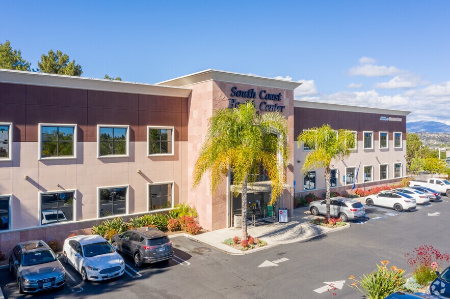 More Photos Of 5 Journey, Aliso Viejo Medical For Lease