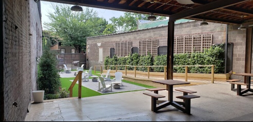 More Photos Of 3511 9th St, Long Island City Office Residential For Lease