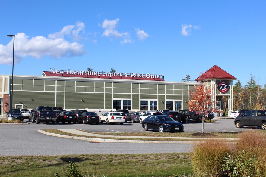 More Photos Of 92 Farmington Rd, Rochester Unknown For Lease