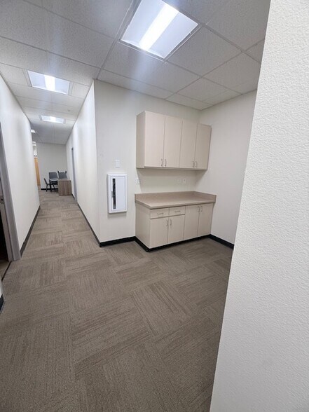 More Photos Of 1887 Monterey Hwy, San Jose Flex For Lease