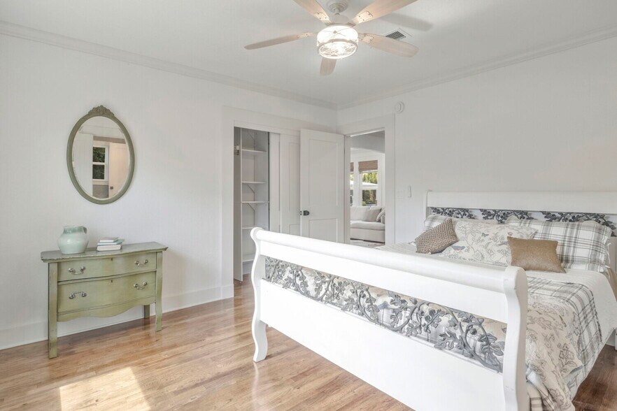 More Photos Of 6682 Ravine St, Milton Office Residential For Sale
