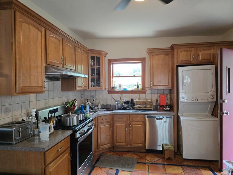 More Photos Of 4263 Lincoln Ave, Chicago Restaurant For Sale