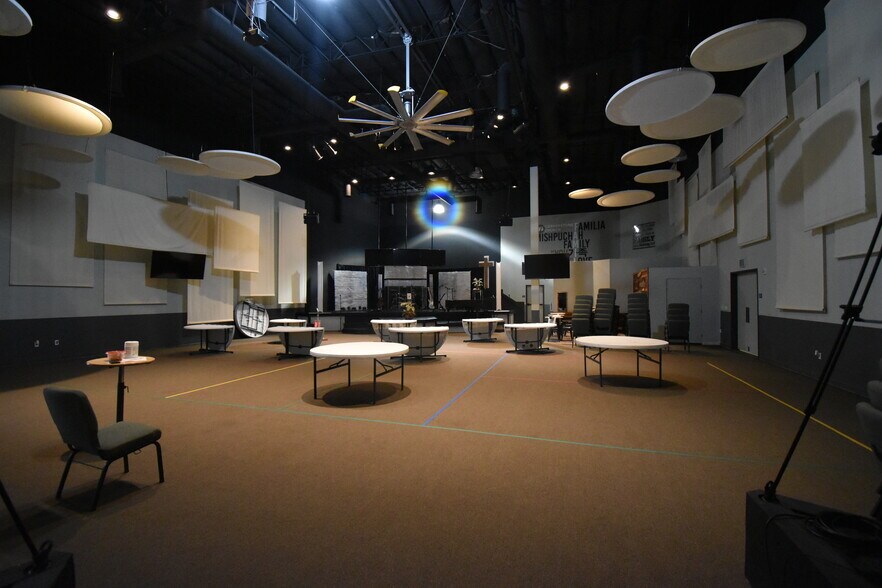 More Photos Of 73605 Dinah Shore Drive, Palm Desert Warehouse For Lease