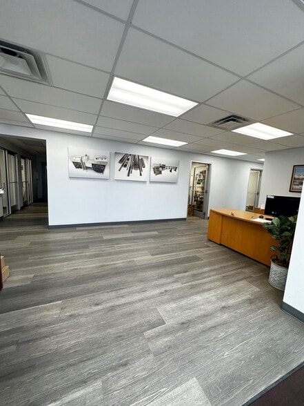 More Photos Of 10 Sparks St, Plainville Manufacturing For Sale