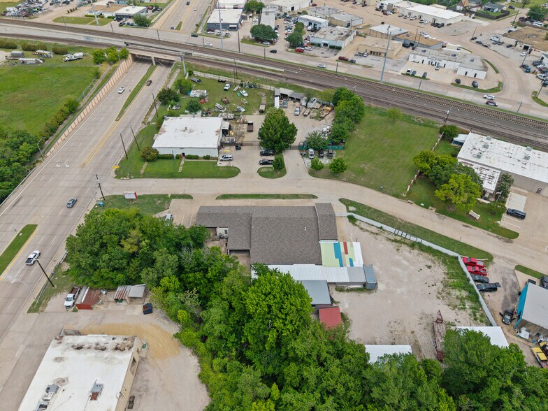 More Photos Of 310 Gautney St, Garland Flex For Sale