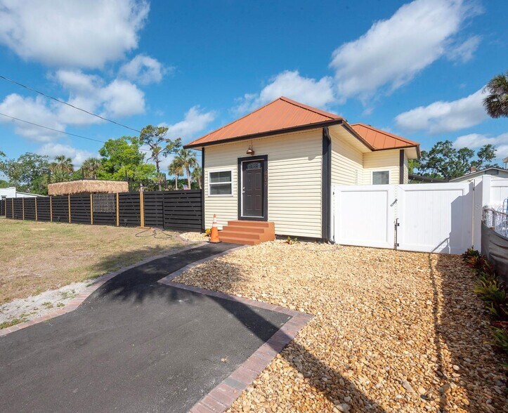 Primary Photo Of 403 Herbert St, Port Orange Specialty For Sale