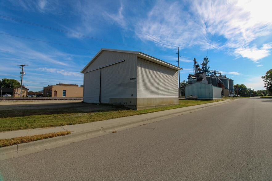 More Photos Of 14 1st SE st, Dodge Center Industrial For Sale