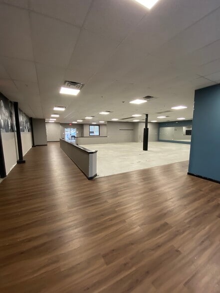 More Photos Of 75 W Main St, Northborough Freestanding For Lease