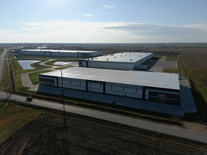More Photos Of 8730 Northwest Blvd, Davenport Unknown For Lease