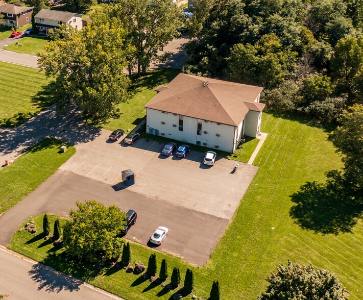 More Photos Of 5724 Glendale Dr, Lockport Apartments For Sale