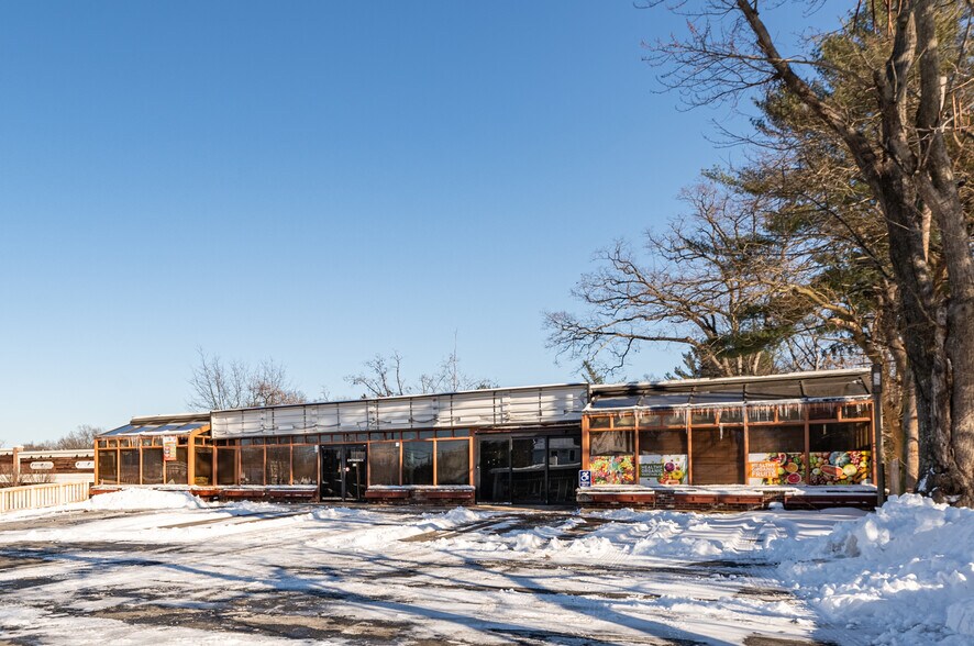 More Photos Of 306 S Main St, New City Freestanding For Lease