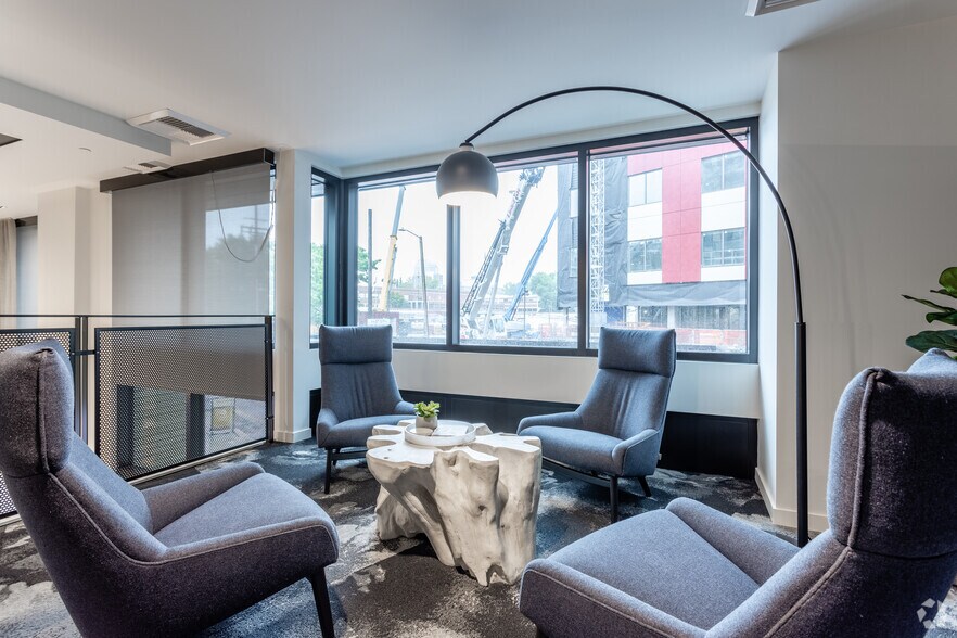 More Photos Of 1725 SW Salmon St, Portland Apartments For Lease