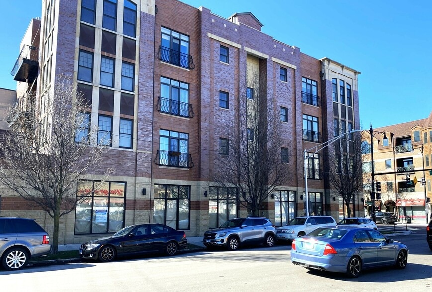More Photos Of 1701 W Belmont Ave, Chicago Apartments For Lease
