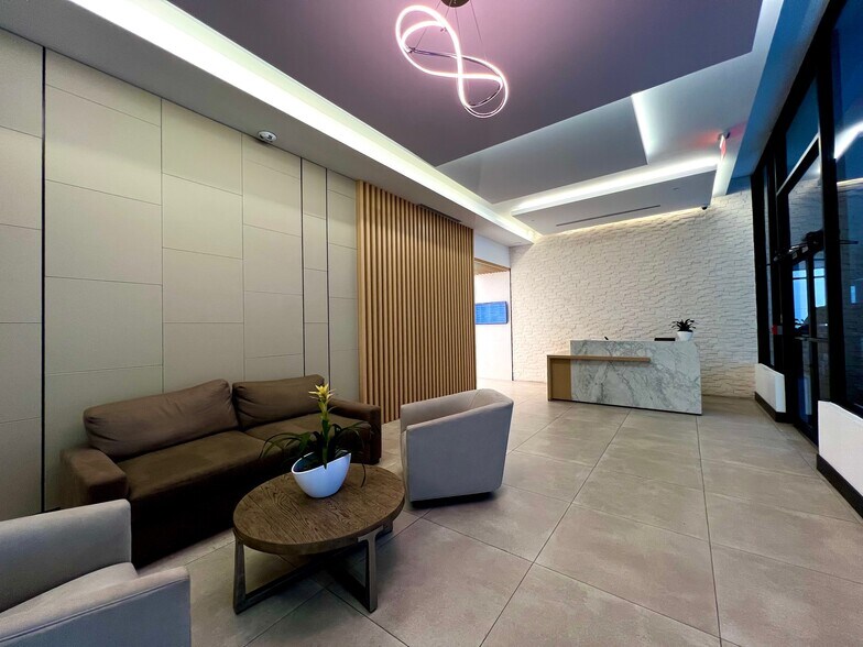 More Photos Of 1110 Brickell Ave, Miami Office Residential For Lease