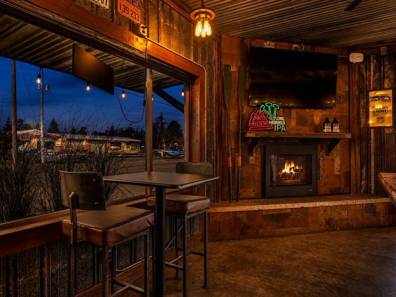 More Photos Of 780 US-101, Chinook Restaurant For Sale