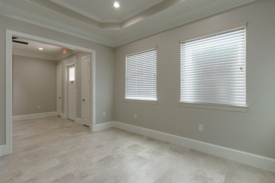 More Photos Of 12414 Spring Cypress Rd, Tomball Medical For Sale