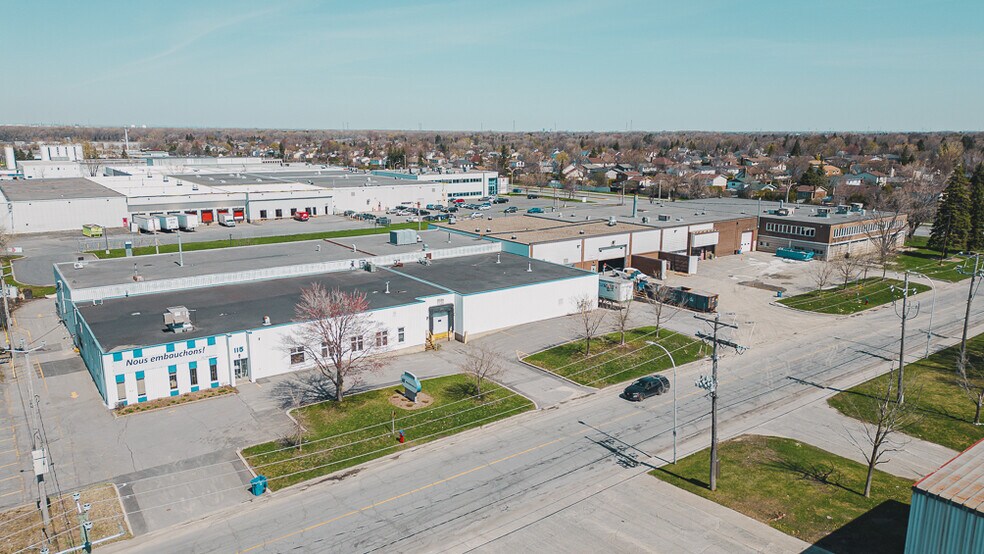 Primary Photo Of 115 Rue de Lauzon, Boucherville Manufacturing For Lease