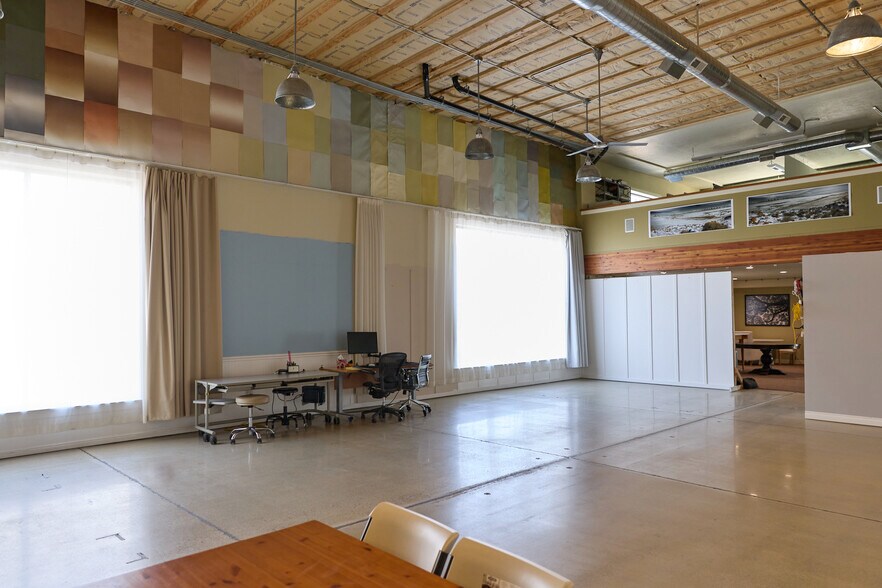 More Photos Of 435 N 400 W, Salt Lake City Light Manufacturing For Sale
