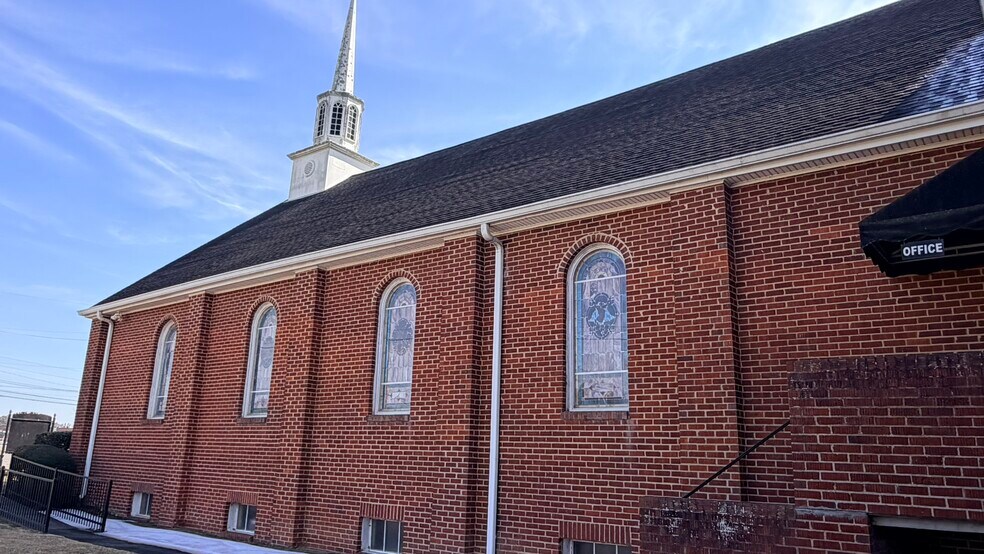 More Photos Of 1135 Bessemer City Rd, Gastonia Specialty For Sale