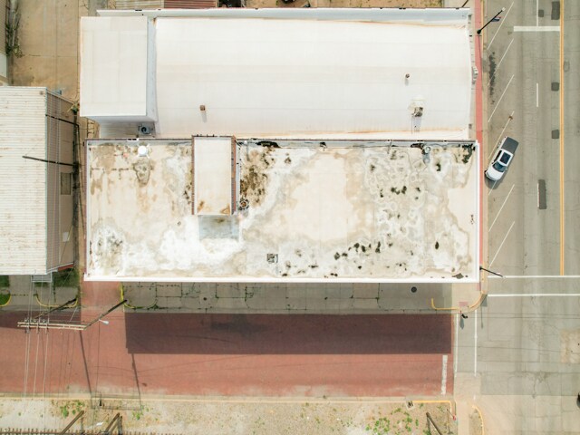 More Photos Of 200 W Grand Ave, Ponca City Warehouse For Sale