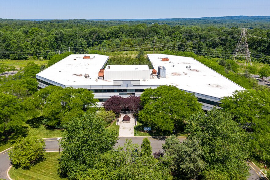 More Photos Of 106 Allen Rd, Basking Ridge Unknown For Lease