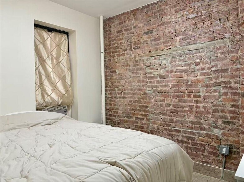 More Photos Of 6603 13th Ave, Brooklyn Storefront Retail Residential For Sale