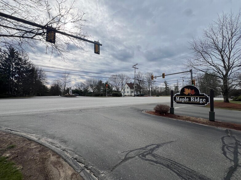 More Photos Of 725 Daniel Webster Hwy, Merrimack Land For Sale