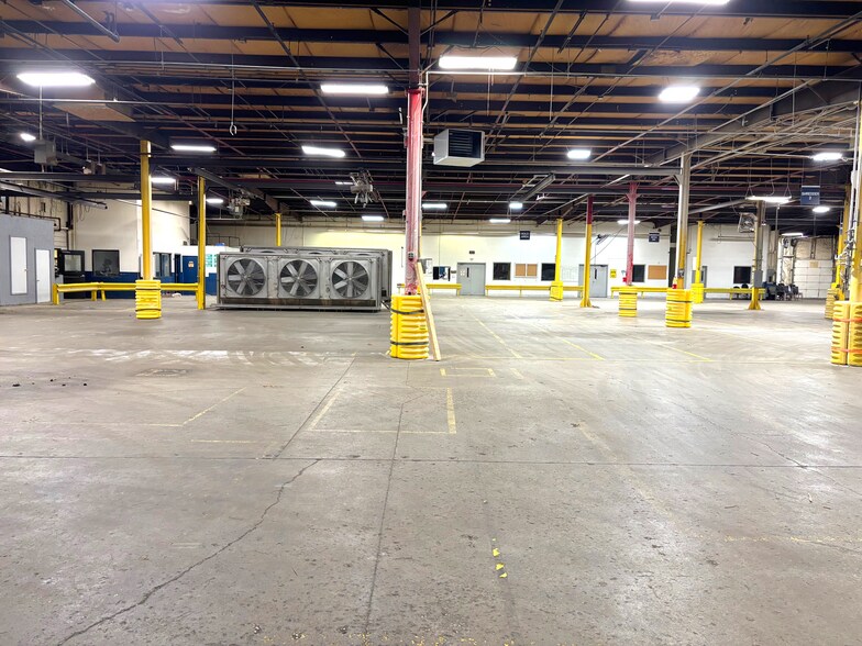 More Photos Of 1167 S 4th Ave, Sidney Manufacturing For Lease