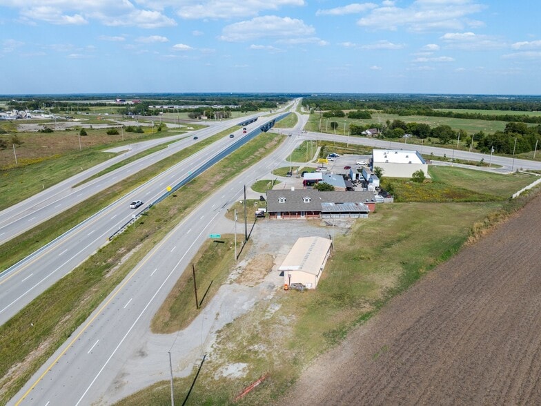 More Photos Of 7504 Sam Rayburn Hwy, Anna Freestanding For Sale