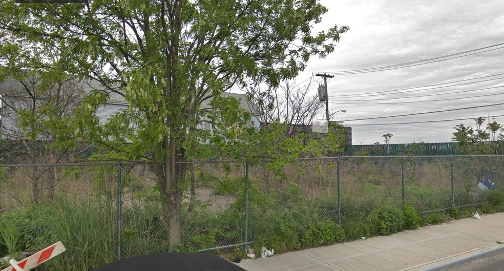 More Photos Of 1 Water St, Staten Island Land For Sale