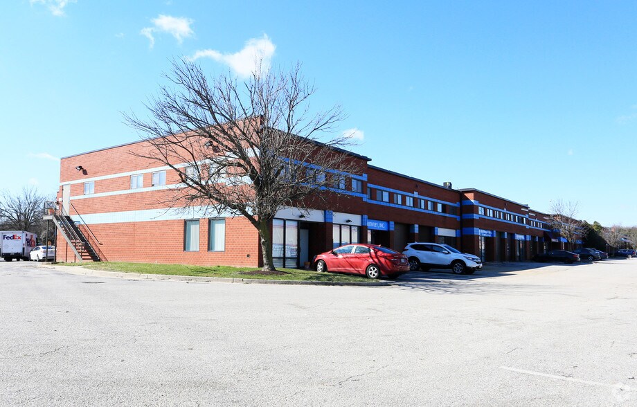 More Photos Of 8740 Cherry Ln, Laurel Light Manufacturing For Sale