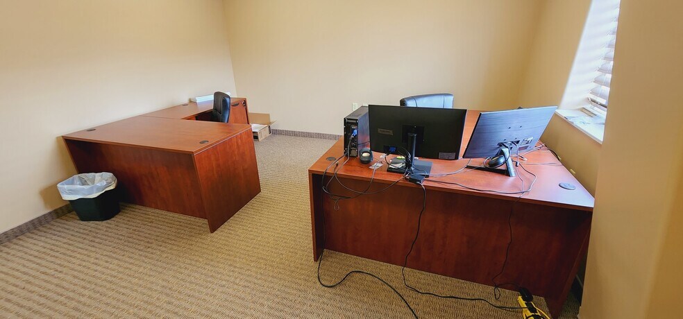 More Photos Of 860 35th Ave E, Dickinson Warehouse For Sale