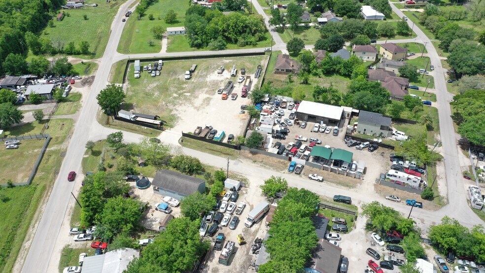 More Photos Of 5228 Fuqua Gardens Vw, Houston Storefront Retail Residential For Sale