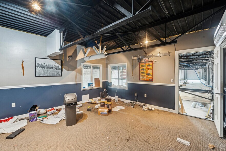 More Photos Of 3605 Salmon St, Philadelphia Industrial For Lease