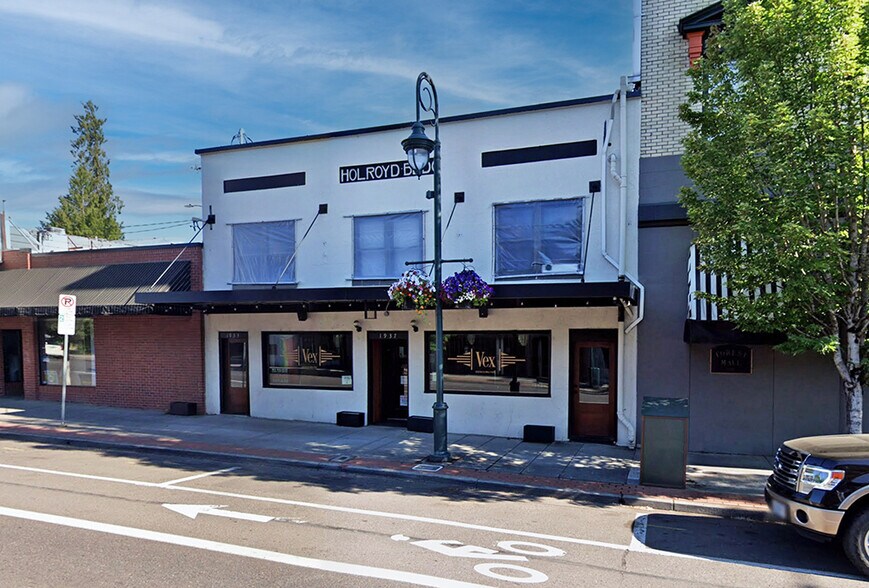 Primary Photo Of 1933-1937 Pacific Ave, Forest Grove General Retail For Sale