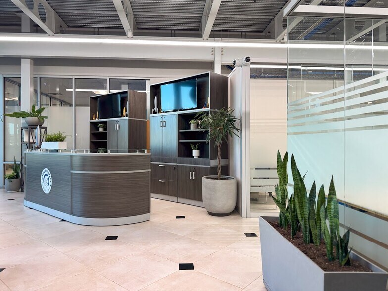 More Photos Of 12121 Westheimer Rd, Houston Office For Lease