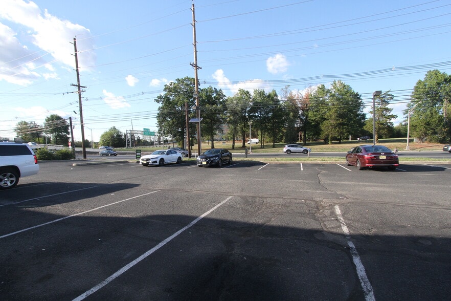 More Photos Of 936 Us Highway 22, Somerville Unknown For Lease