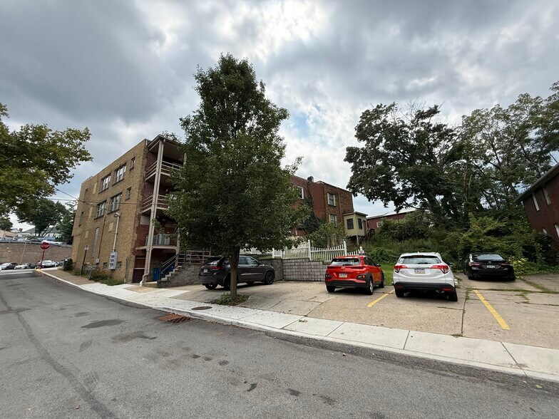 More Photos Of 2830 W Liberty Ave, Pittsburgh Storefront Retail Residential For Sale